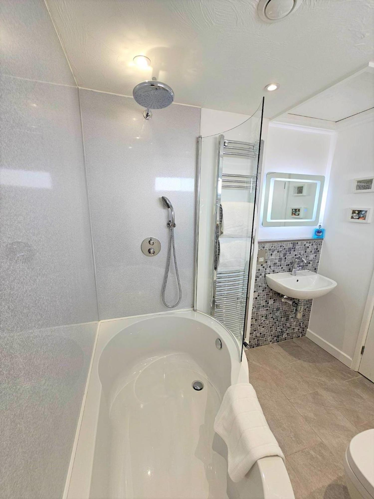 Bosun'S Cottage Luxury Stay In The Heart Of Town Weymouth Dış mekan fotoğraf